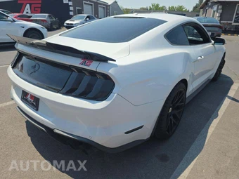 2019 Ford Mustang GT Coupe - miniatura 3