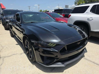 2019 Ford Mustang GT Coupe - miniatura 4