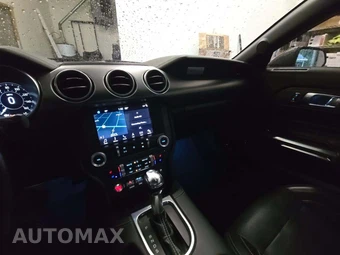 2019 Ford Mustang GT Premium Coupe - miniatura 10