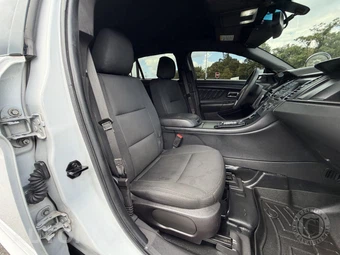 2019 Ford Police Interceptor Sedan - miniatura 40