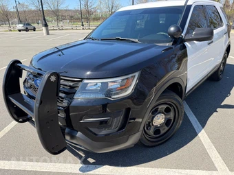2019 Ford Police Interceptor Utility - miniatura 9