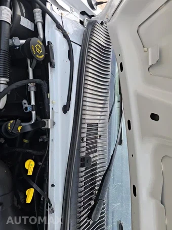 2019 Ford Super Duty E-350 Cutaway - miniatura 20