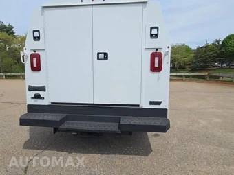2019 Ford Super Duty E-350 Cutaway - miniatura 4