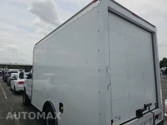 2019 Ford Super Duty E-350 Cutaway - miniatura 6