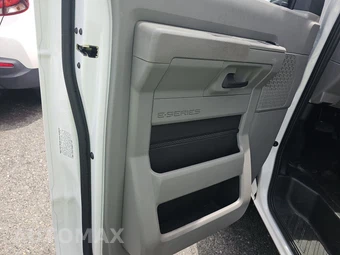 2019 Ford Super Duty E-350 Cutaway - miniatura 9