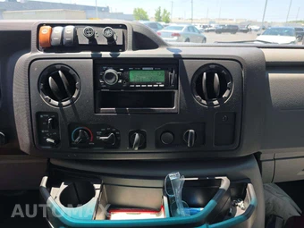 2019 Ford Super Duty E-350 Cutaway DRW - miniatura 10