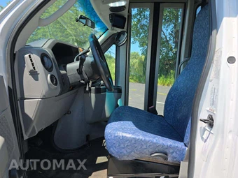 2019 Ford Super Duty E-350 Cutaway DRW - miniatura 6