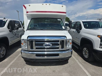 2019 Ford Super Duty E-350 Cutaway DRW - miniatura 2