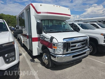 2019 Ford Super Duty E-350 Cutaway DRW - miniatura 3