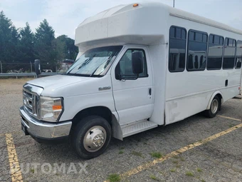 2019 Ford Super Duty E-350 Cutaway DRW