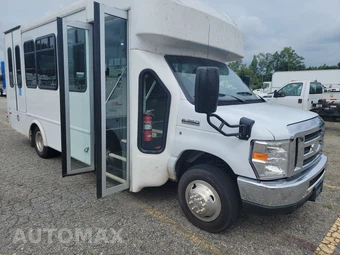 2019 Ford Super Duty E-350 Cutaway DRW - miniatura 3