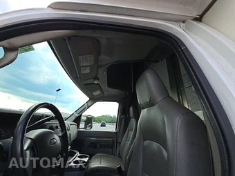 2019 Ford Super Duty E-350 Cutaway DRW - miniatura 16