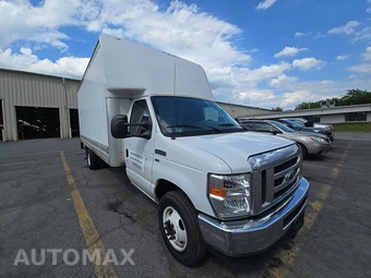 2019 Ford Super Duty E-350 Cutaway DRW - miniatura 3