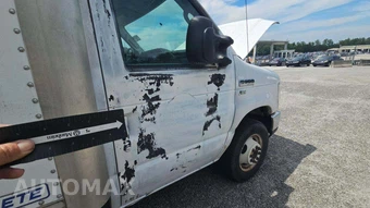 2019 Ford Super Duty E-350 Cutaway DRW – miniatura 17