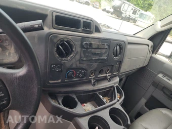 2019 Ford Super Duty E-350 Cutaway DRW – miniatura 6
