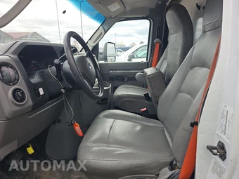 2019 Ford Super Duty E-350 Cutaway DRW – miniatura 7