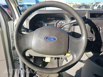 2019 Ford Super Duty E-350 Cutaway DRW - miniatura 10