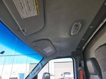 2019 Ford Super Duty E-350 Cutaway DRW - miniatura 16