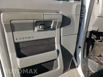 2019 Ford Super Duty E-350 Cutaway DRW - miniatura 9