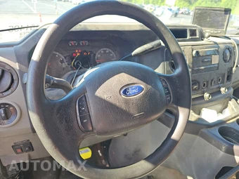 2019 Ford Super Duty E-350 Cutaway DRW – miniatura 10
