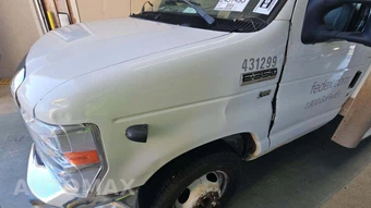 2019 Ford Super Duty E-350 Cutaway DRW – miniatura 27