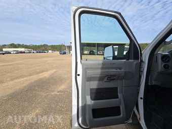 2019 Ford Super Duty E-350 Cutaway DRW – miniatura 9