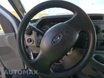 2019 Ford Super Duty E-350 Cutaway DRW - miniatura 10