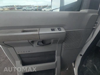 2019 Ford Super Duty E-350 Cutaway DRW - miniatura 9