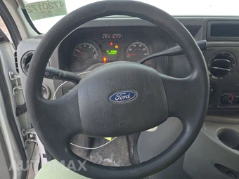 2019 Ford Super Duty E-350 Cutaway DRW – miniatura 10