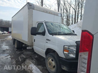 2019 Ford Super Duty E-350 Cutaway DRW – miniatura 3