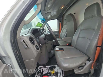 2019 Ford Super Duty E-350 Cutaway DRW - miniatura 6
