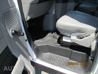 2019 Ford Super Duty E-350 Cutaway DRW - miniatura 25