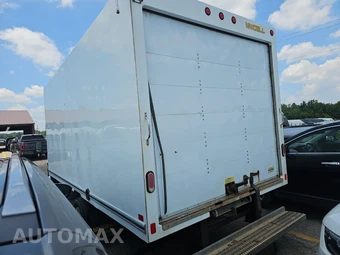 2019 Ford Super Duty E-450 Cutaway DRW 176.0" WB - miniatura 6