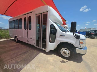 2019 Ford Super Duty E-450 Cutaway DRW - miniatura 4