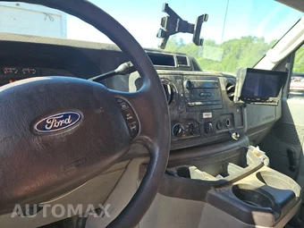 2019 Ford Super Duty E-450 Cutaway DRW – miniatura 11