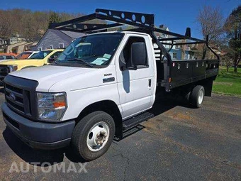 2019 Ford Super Duty E-450 Cutaway DRW