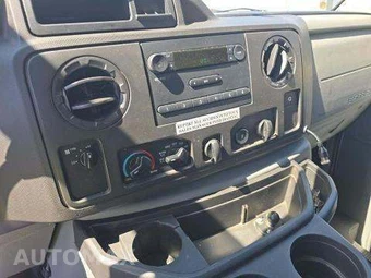 2019 Ford Super Duty E-450 Cutaway DRW - miniatura 10