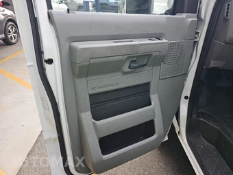 2019 Ford Super Duty E-450 Cutaway DRW - miniatura 9