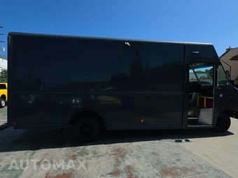 2019 Ford Super Duty E-450 Stripped Chassis DRW