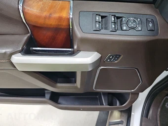 2019 Ford Super Duty F-250 King Ranch Crew Cab Medium Bed - miniatura 9