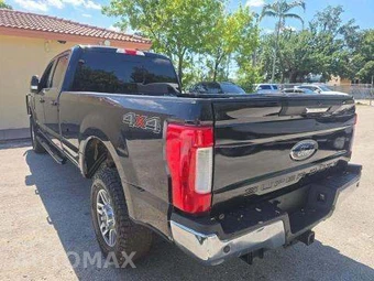 2019 Ford Super Duty F-250 Lariat Crew Cab Long Bed - miniatura 2