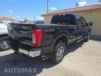 2019 Ford Super Duty F-250 Lariat Crew Cab Long Bed - miniatura 3