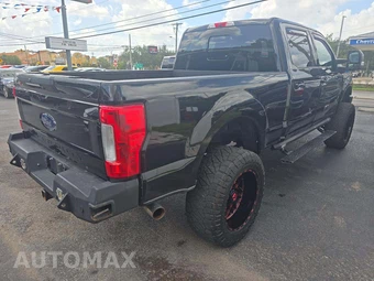 2019 Ford Super Duty F-250 Lariat Crew Cab Medium Bed - miniatura 3