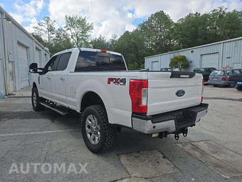 2019 Ford Super Duty F-250 Lariat Crew Cab Medium Bed - miniatura 2