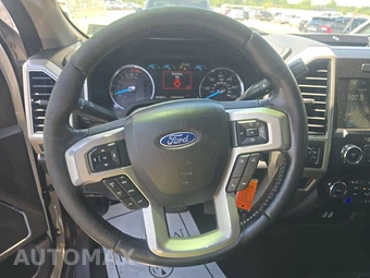 2019 Ford Super Duty F-250 Lariat Crew Cab Medium Bed - miniatura 10