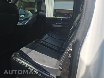 2019 Ford Super Duty F-250 Lariat Crew Cab Medium Bed - miniatura 13