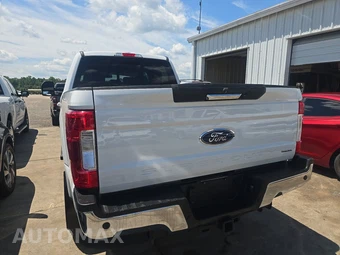 2019 Ford Super Duty F-250 Lariat Crew Cab Medium Bed - miniatura 5