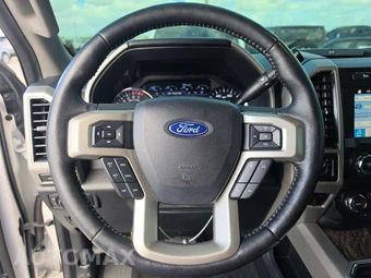 2019 Ford Super Duty F-250 Lariat Crew Cab Medium Bed - miniatura 10