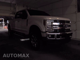 2019 Ford Super Duty F-250 Lariat Crew Cab Medium Bed - miniatura 3
