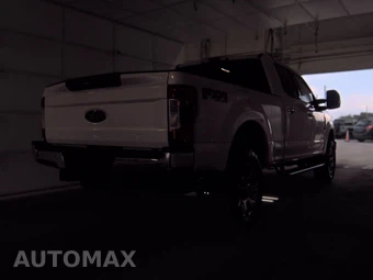 2019 Ford Super Duty F-250 Lariat Crew Cab Medium Bed - miniatura 4